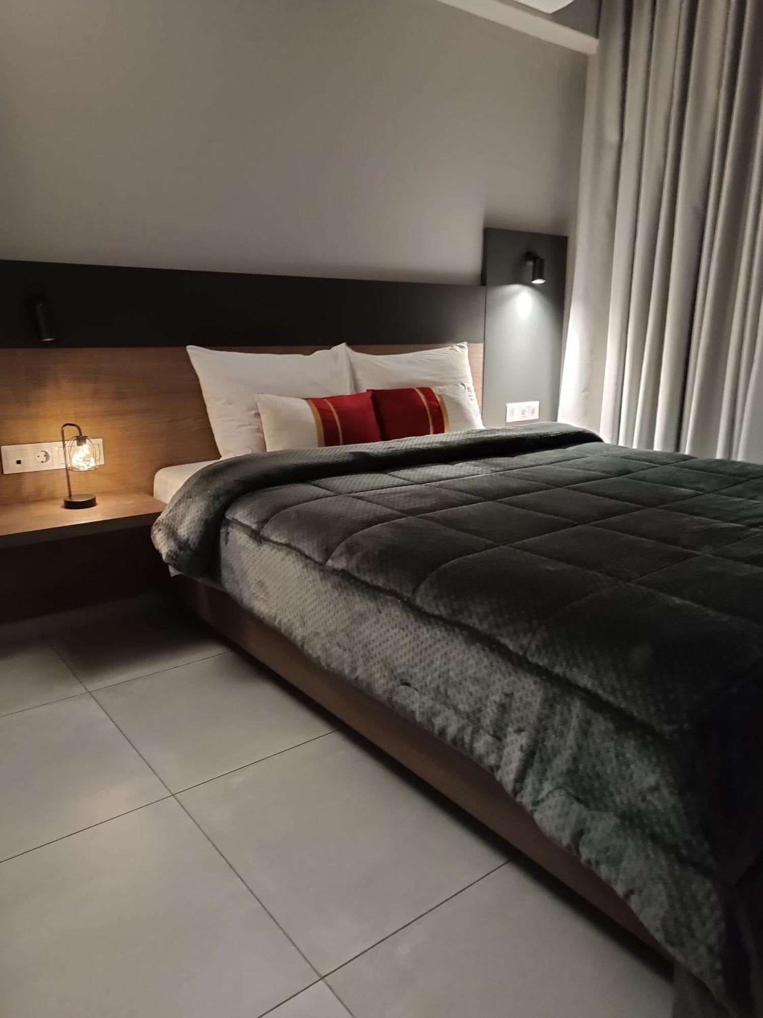 Elizabeth Queen Luxury Rooms Paralía Kültér fotó