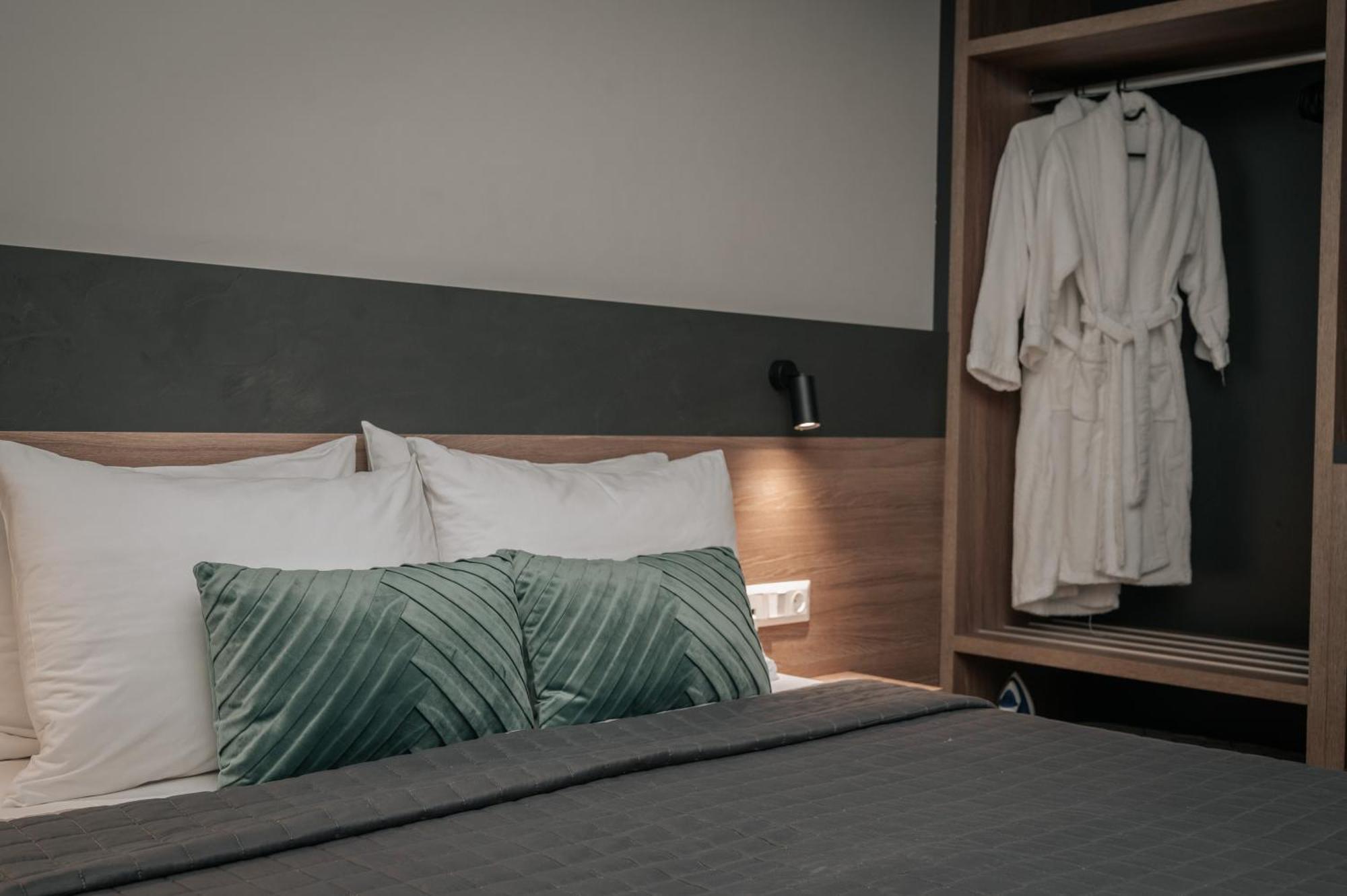 Elizabeth Queen Luxury Rooms Paralía Kültér fotó