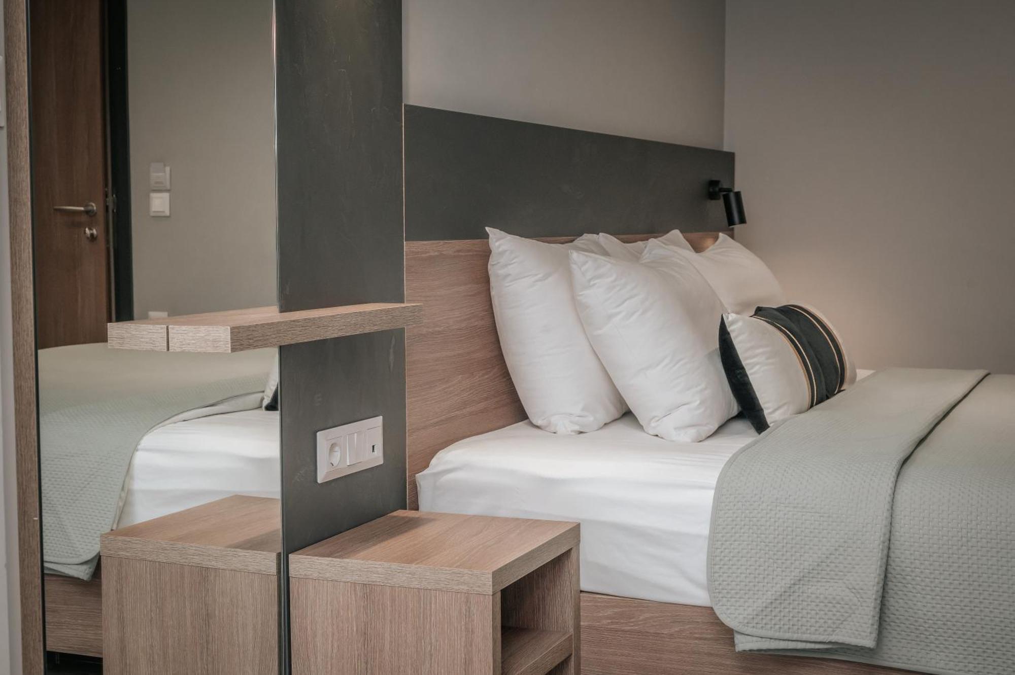 Elizabeth Queen Luxury Rooms Paralía Kültér fotó