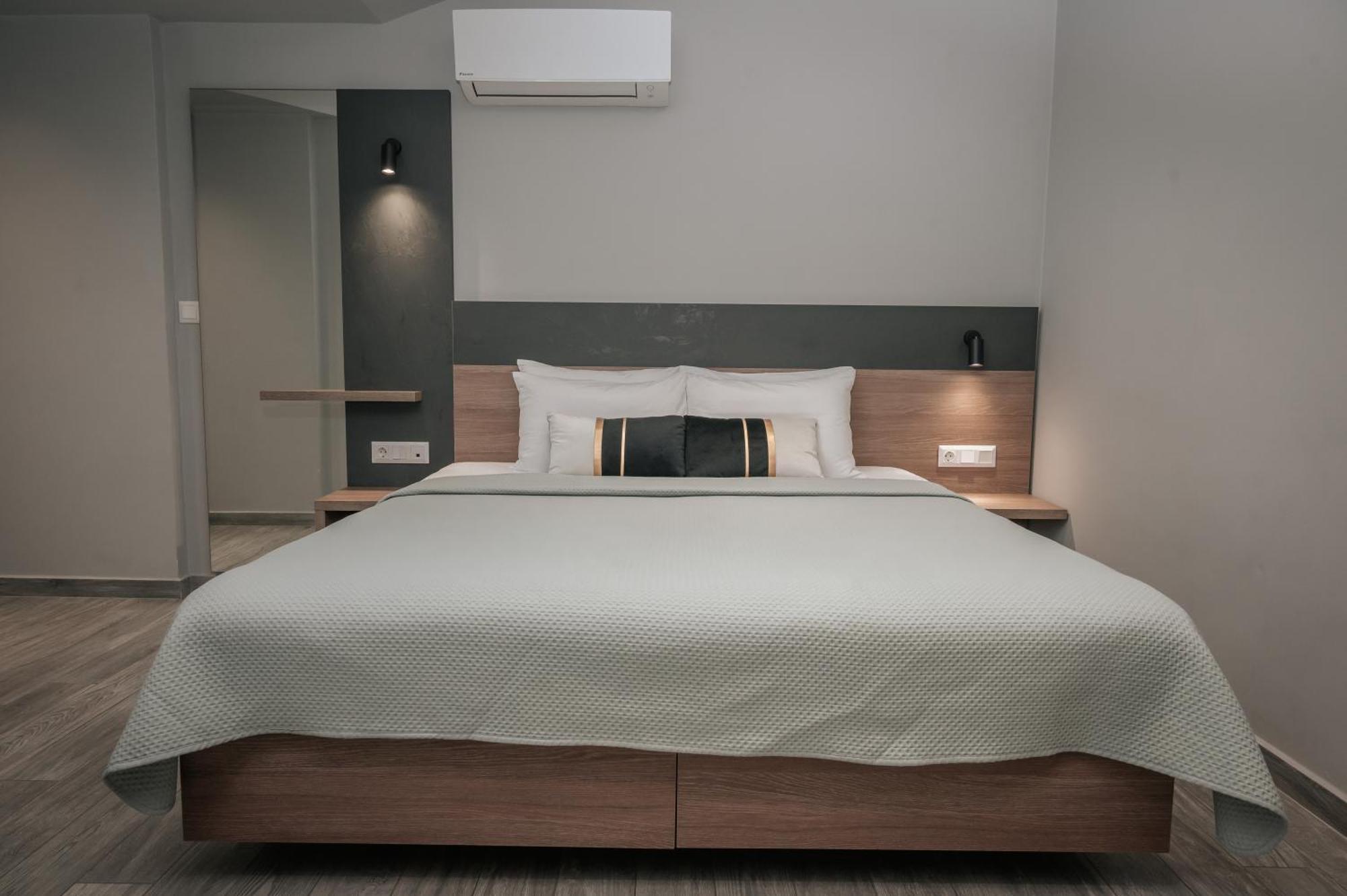 Elizabeth Queen Luxury Rooms Paralía Kültér fotó